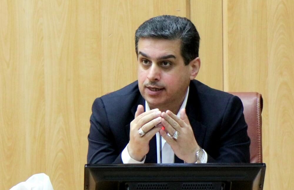 همه مسئولان پای کار باشند
